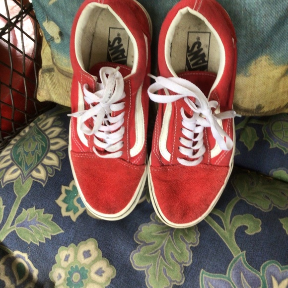 VANS Classic Red Suede/Canvas Lace-Up - Picture 1 of 4